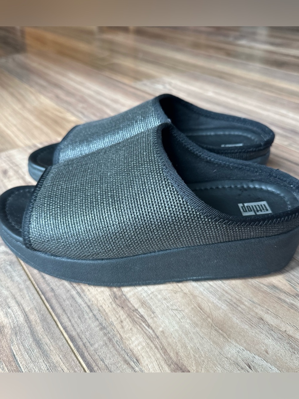 FitFlop Imogen Straw Raffia Platform Womens Slide Sandals Size 9 Black Wedge